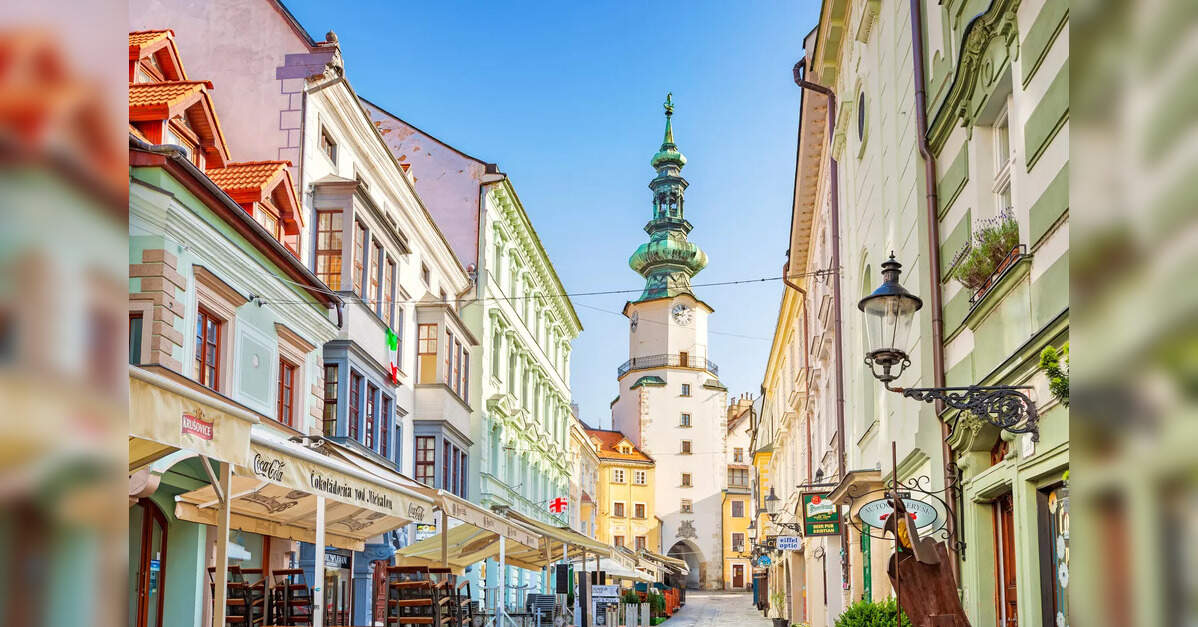 IVS Global wins 80-country visa outsourcing contract, including new mandate from Slovakia