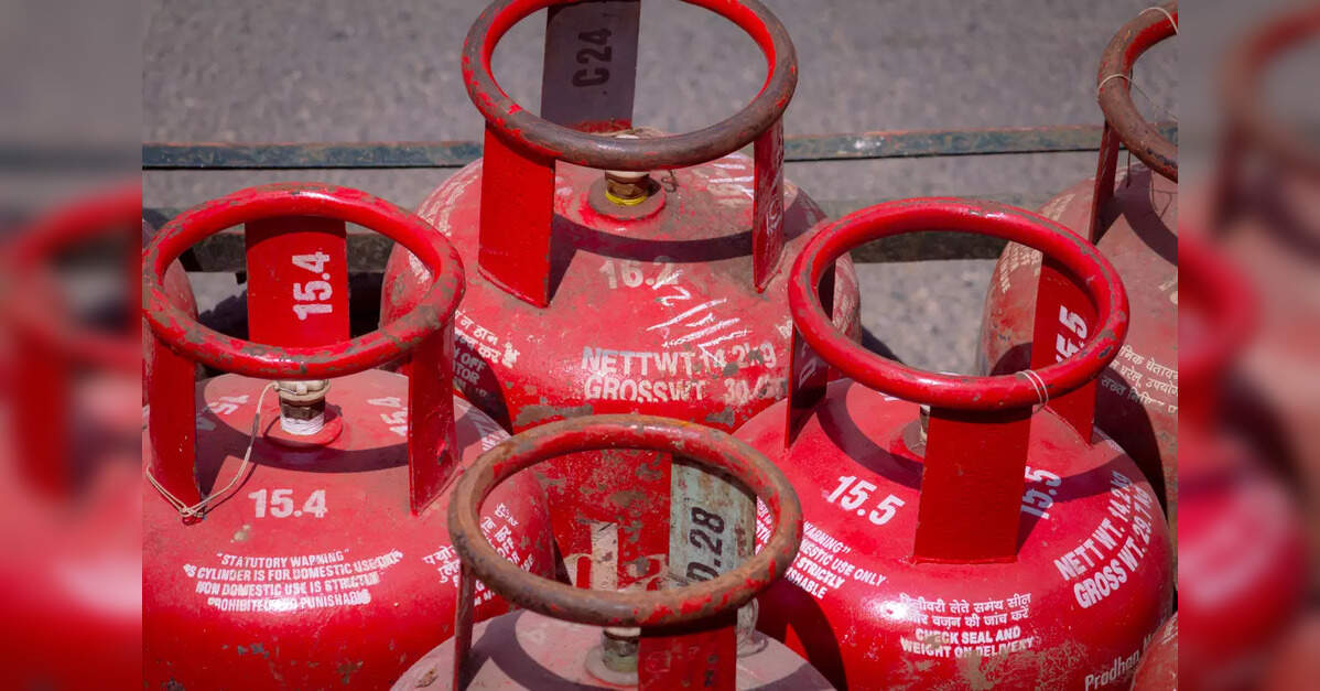 Commercial LPG rates cut by ₹10, ATF price hiked by 5.4%