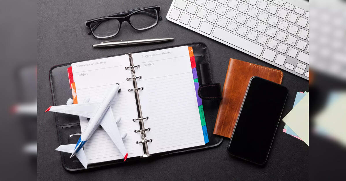 India’s holiday travel demand surges as flight and bus searches double for December