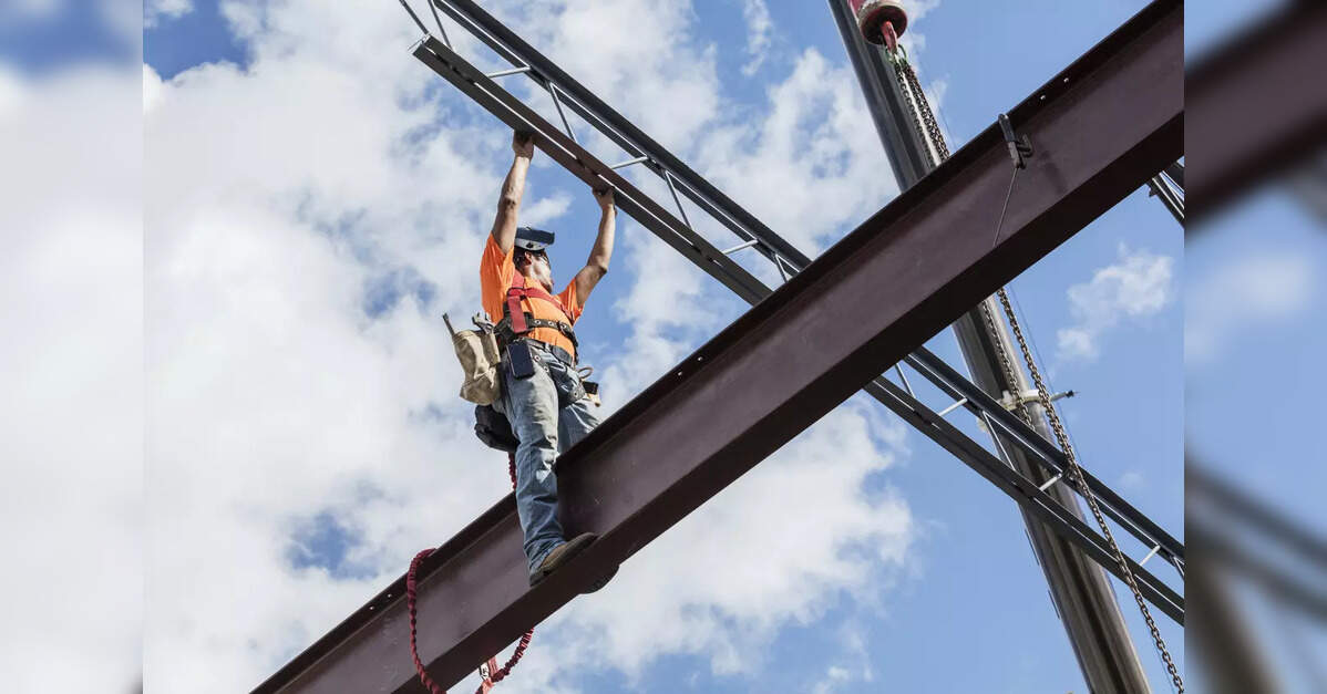 Data centre frenzy sends US construction wages soaring by up to 30%