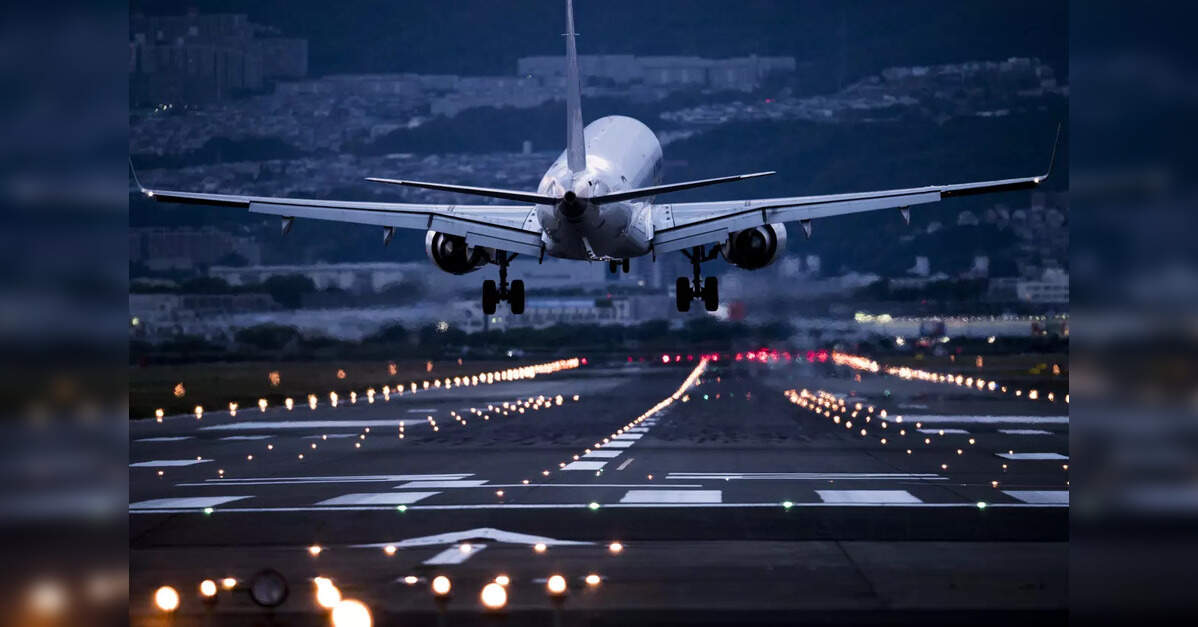 IndiGo crisis continues: Delhi Airport issues advisory amid flight disruptions, warns of possible delays