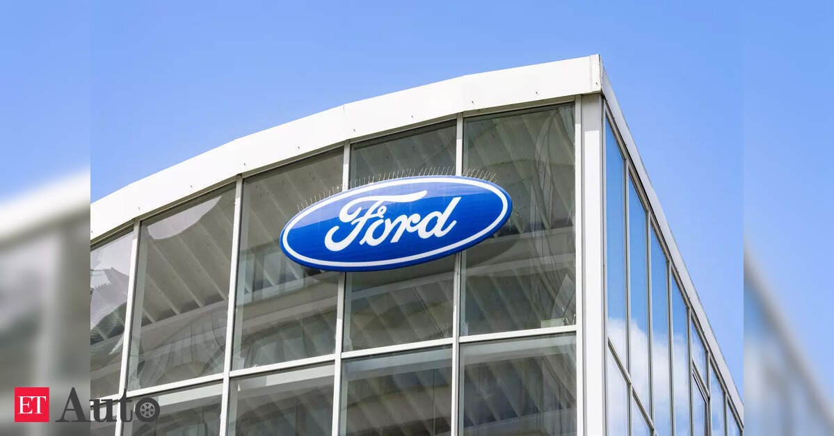 <div>One of America's largest car company Ford joins hands with Renault to solve its 'China problem' as CEO Jim Farley says: In a fight for our lives</div>