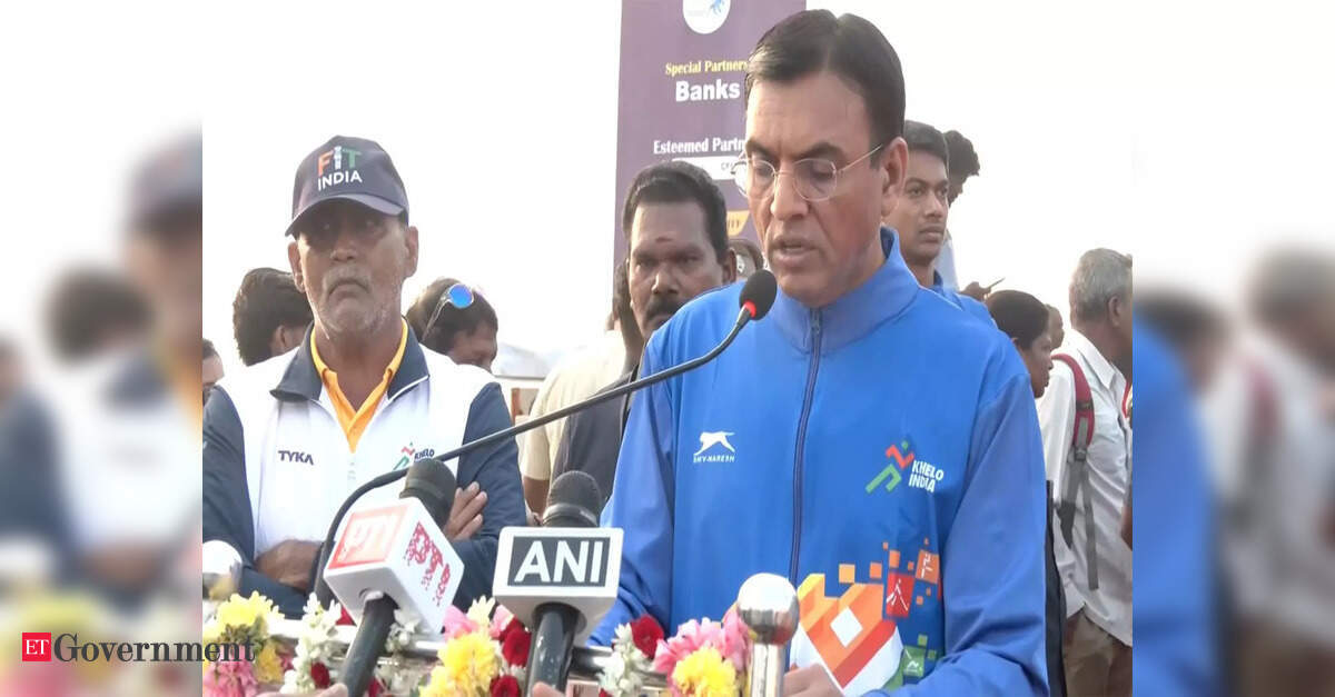 Union Minister Mansukh Mandaviya marks first anniversary of 'Fit India Sundays' in Puducherry