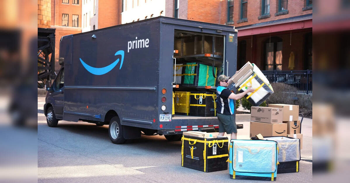 Fast shipping is increasing emissions. Here's why delivery has become more polluting