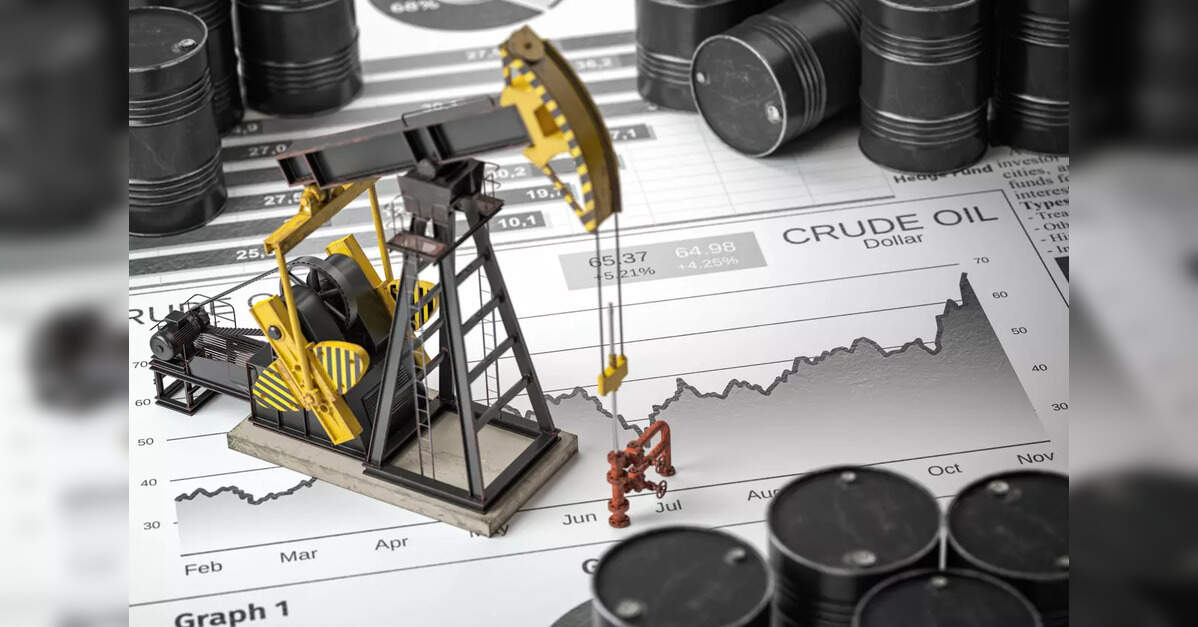 Oil prices fall as oversupply, tariff worries drag futures to ₹5,200