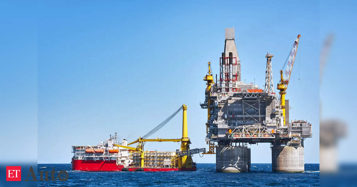 India asks refiners for weekly Russian oil import data as it seeks US trade deal