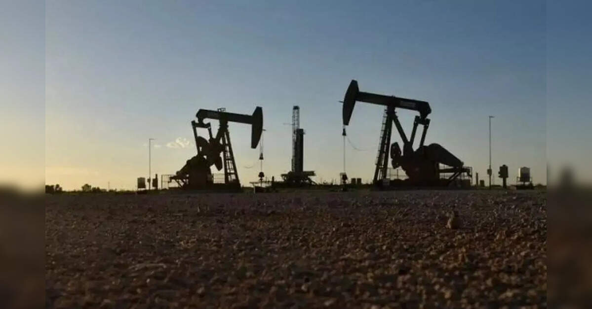 OPEC+ to maintain oil output policy amid Saudi-UAE tensions over Yemen, sources say