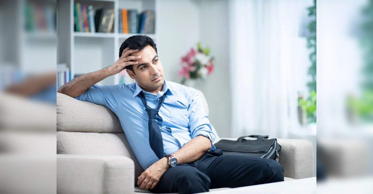 Manager asks employee on sick leave to share live location