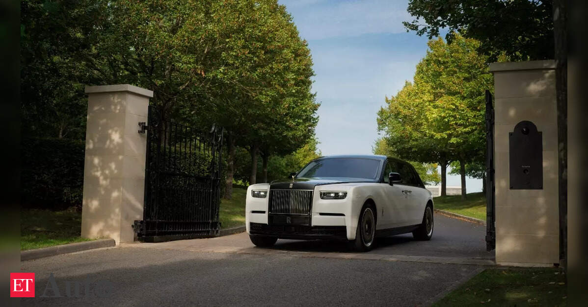 Rolls‑Royce reports record bespoke commissions in 2025