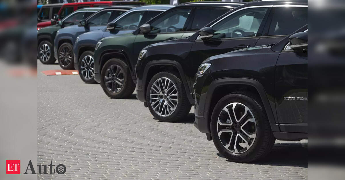 <div>AEB lobby group forecasts modest 2.5% growth for Russia's car market</div>