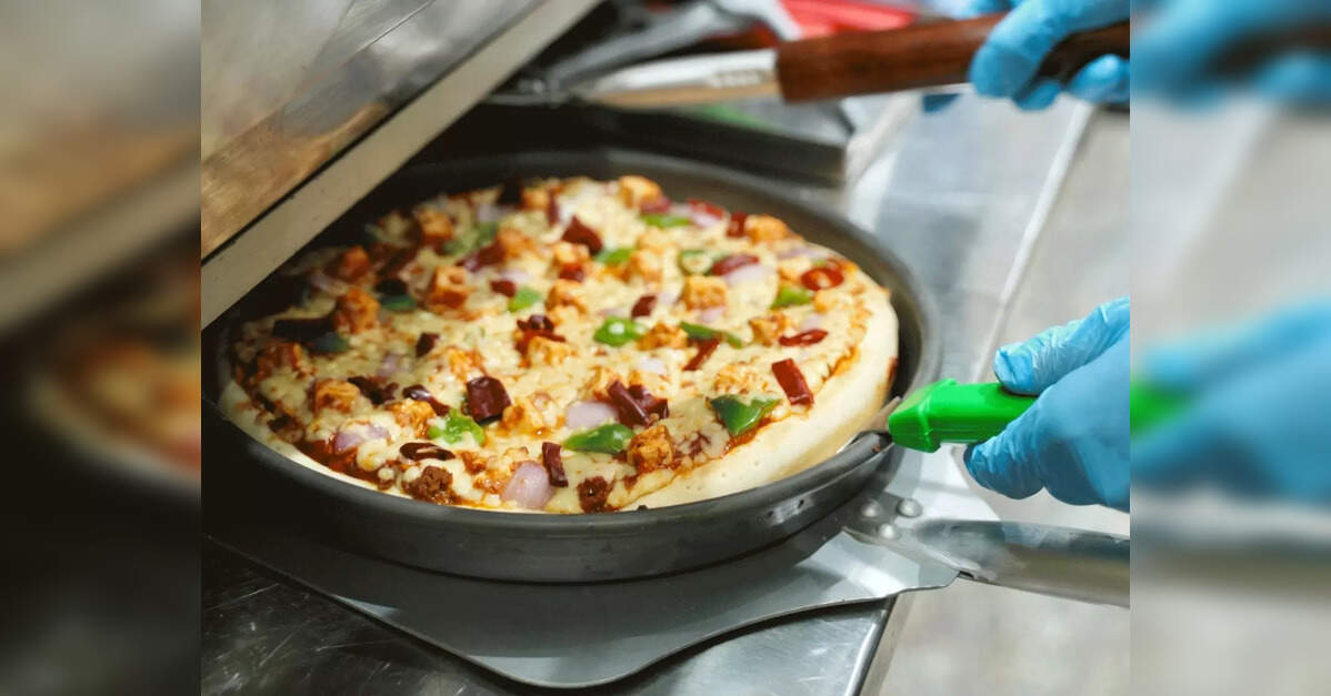 Circle of Crust opens outlet in Uttam Nagar, New Delhi