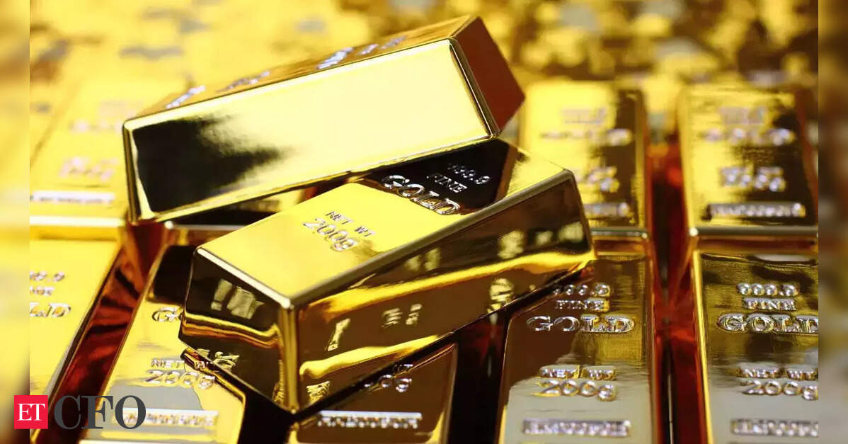 Gold past $4,800 for the first time as US, EU lob fresh salvos over Greenland