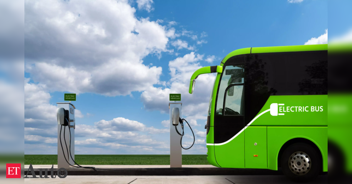 Delhi govt rationalises bus routes in West Delhi as old CNG buses exit fleet