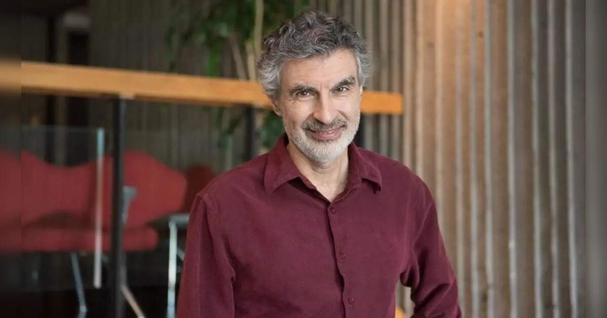 From code to control! AI power concentration poses global risk, says 'godfather of AI'