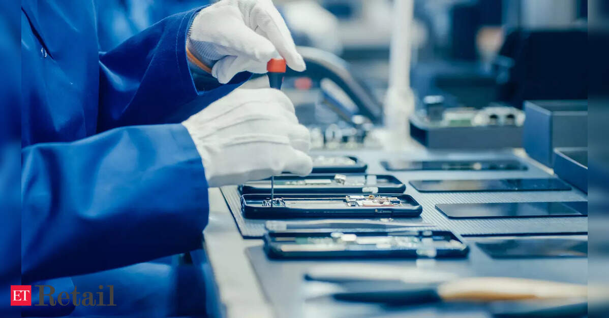 India's Mobile Phone Manufacturing Surges to Rs 9.34 Lakh Crore Amidst ...