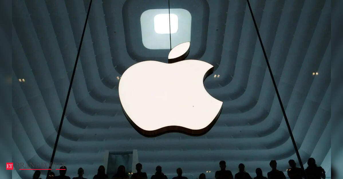 Apple may launch foldable iPhone in 2026, offering design similar to Samsung Galaxy Z Flip