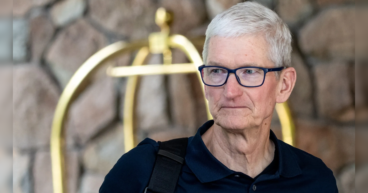 Apple CEO Tim Cook makes a promise to employees on immigration: I am going to continue to lobby lawmakers on this issue