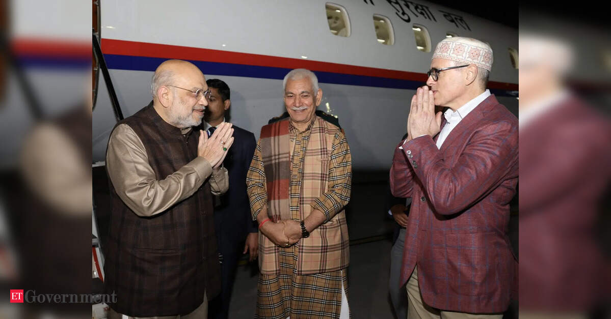 Shah reviews J&amp;K projects, stresses need to push tourism