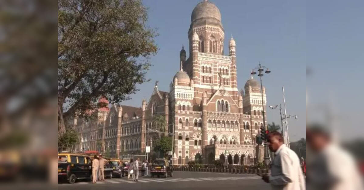 BMC infrastructure spending: ₹19,443 crores spent, roads, bridges, and sewerage projects are seeing major investment.