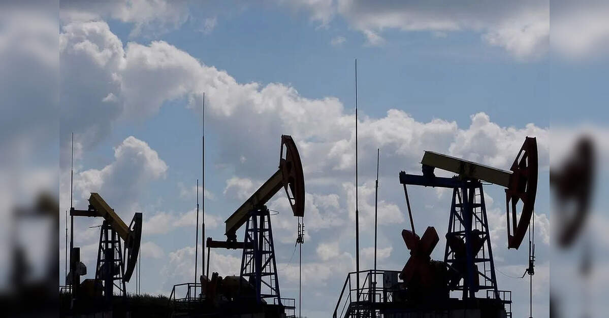 Oil prices steady amidst US-Iran nuclear talks and geopolitical uncertainty