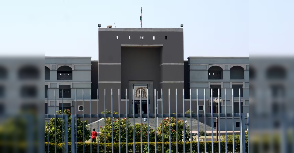 Gujarat High Court Allows Homeopathy Licenses for Students from Seven Colleges, ETHealthworld