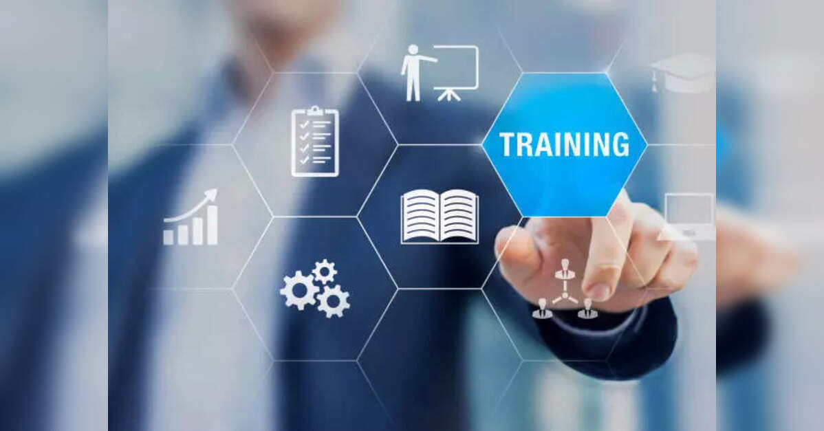 New Workfare initiative offers up to $18,000 for worker training: MOM ...