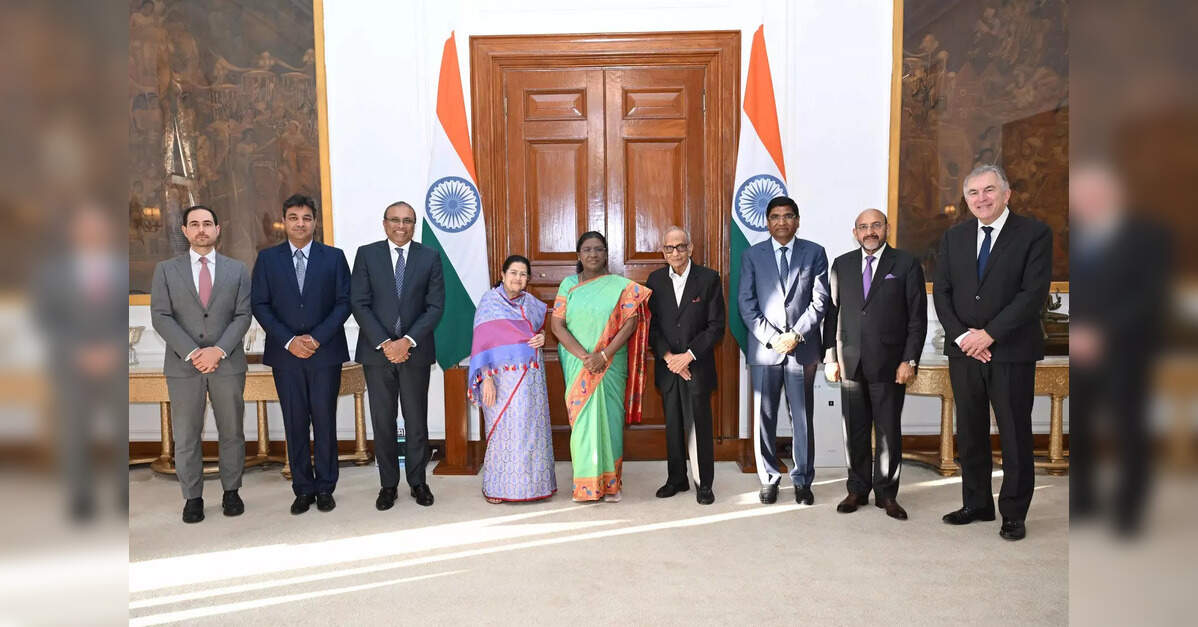 Industry leaders present India–UK/Europe green corridor vision to President Murmu