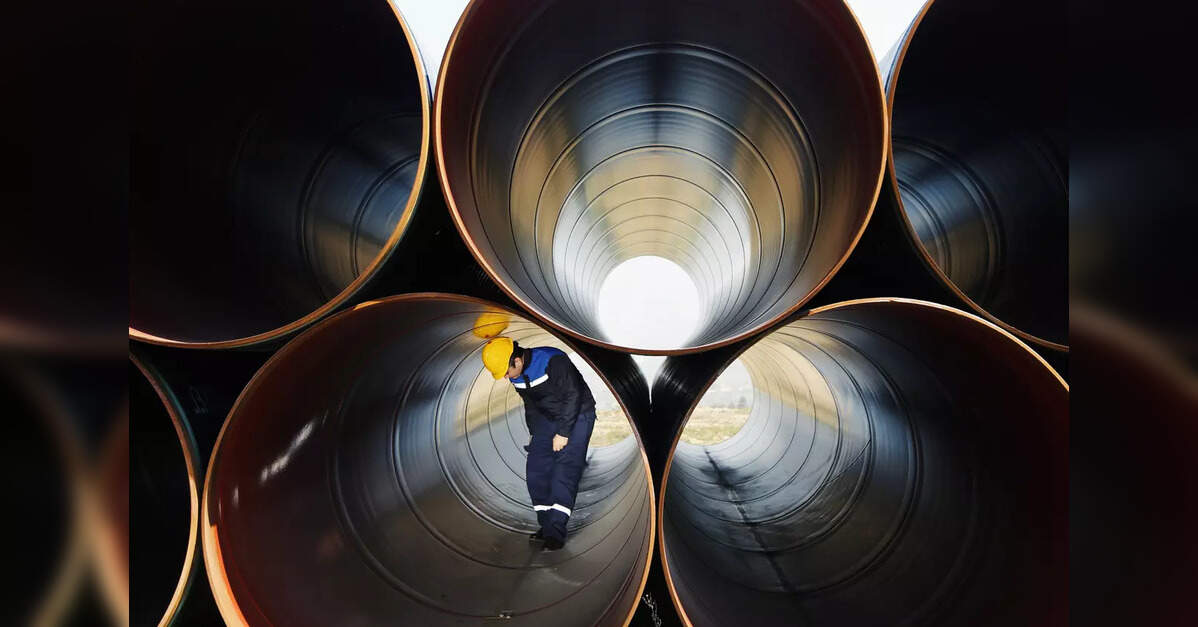 Chinese steel exporters halt Middle East offers as Hormuz disruption deepens