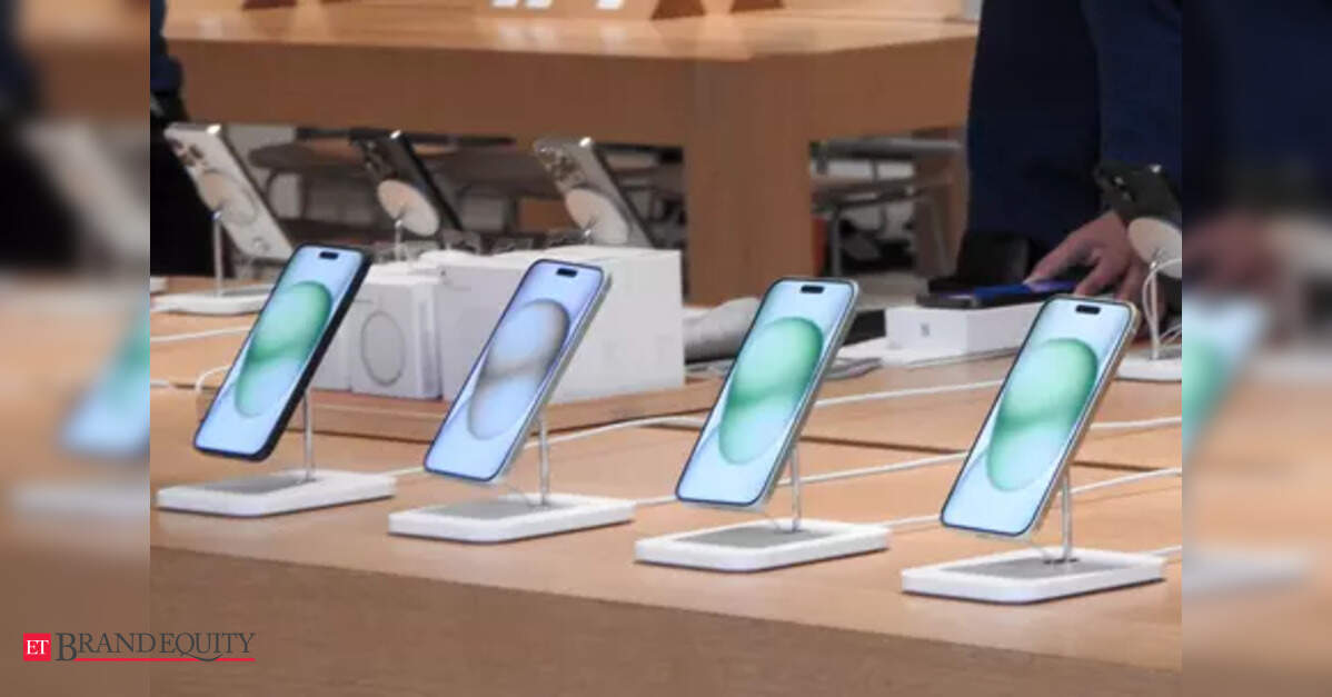 Shipments of foreign-branded phones in China fell in Jan on-year, CAICT data says