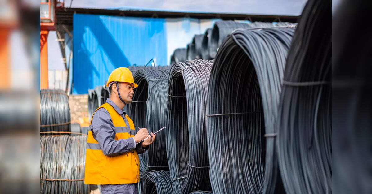 China again targets overcapacity in commodity sector