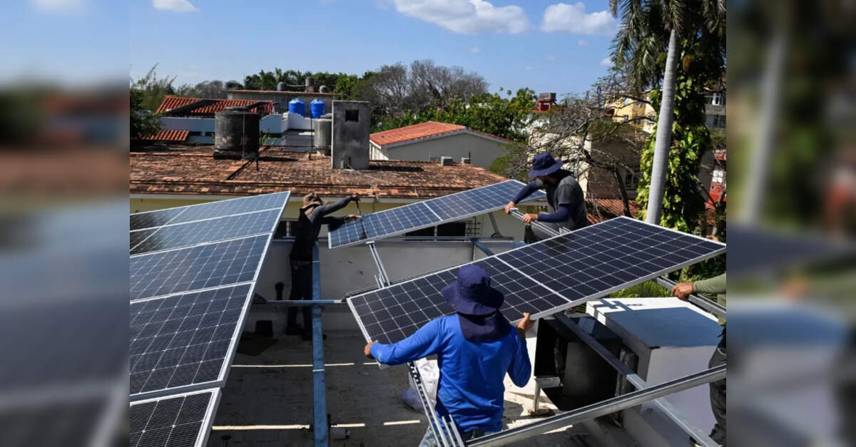 India’s solar industry seeks ₹25,000 crore support for domestic manufacturing