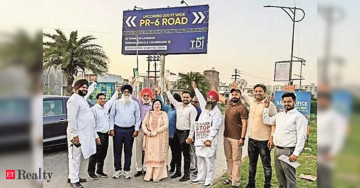 Residents in Mohali protest over delay in PR-6 road construction