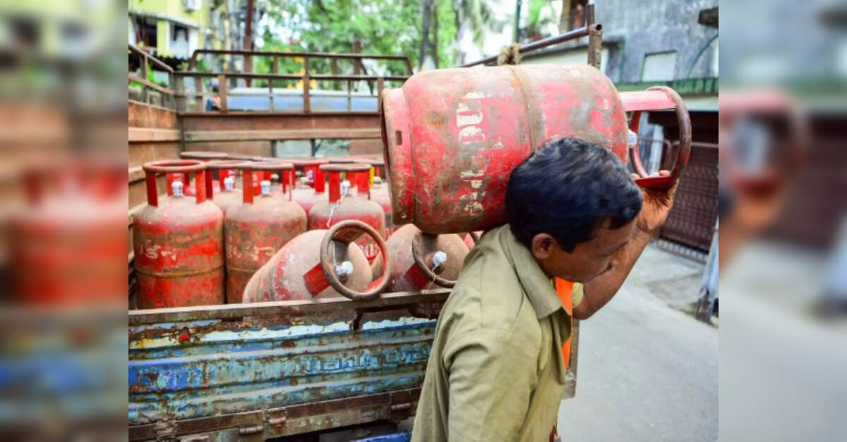 LPG booking period increased from 21 to25 days; refineres asked to boost LPG output: Govt Sources