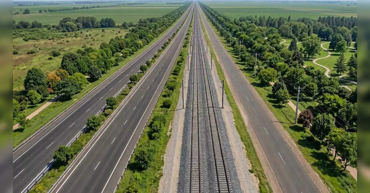 Cabinet nod for ₹1,944 crore road and railway projects