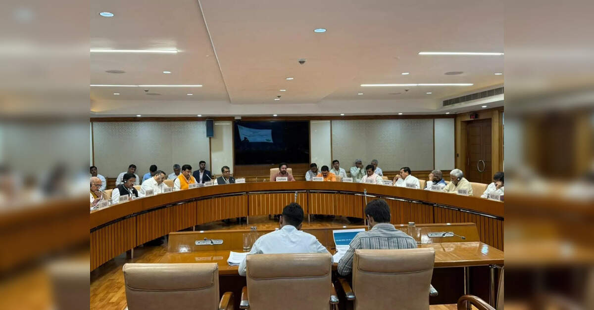 Union Minister chairs meeting on coal sector tech upgradation, AI and safety