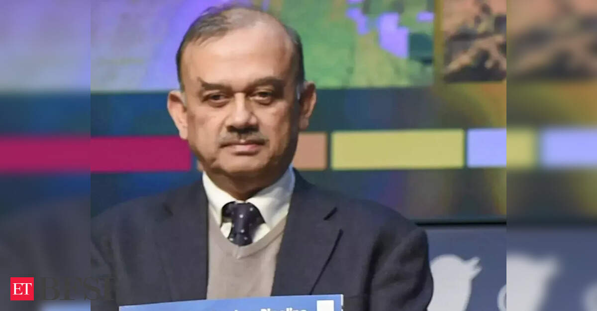 Finance leadership exits