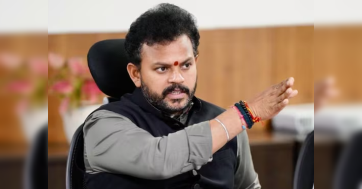 Government moves to shield flyers from war-driven fare hike