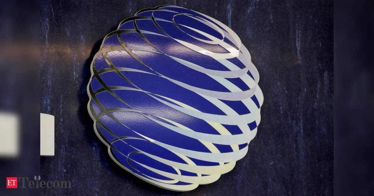 America Movil's Claro agrees to buy Brazil's Desktop in $753 million deal