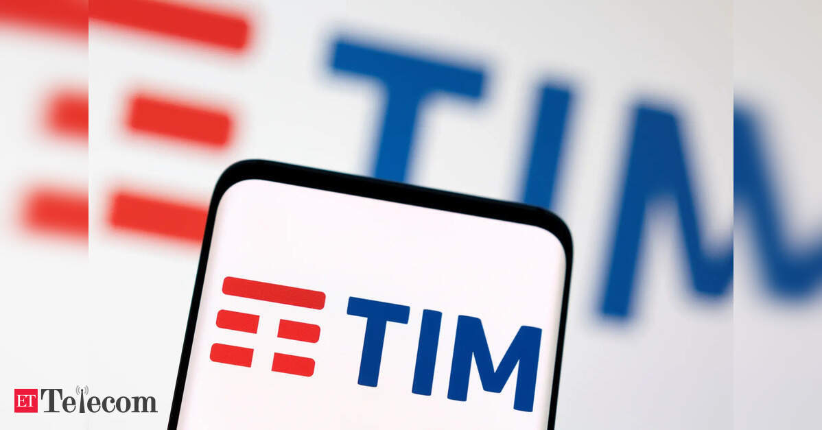 Poste Italiane bids to take over telecom operator TIM