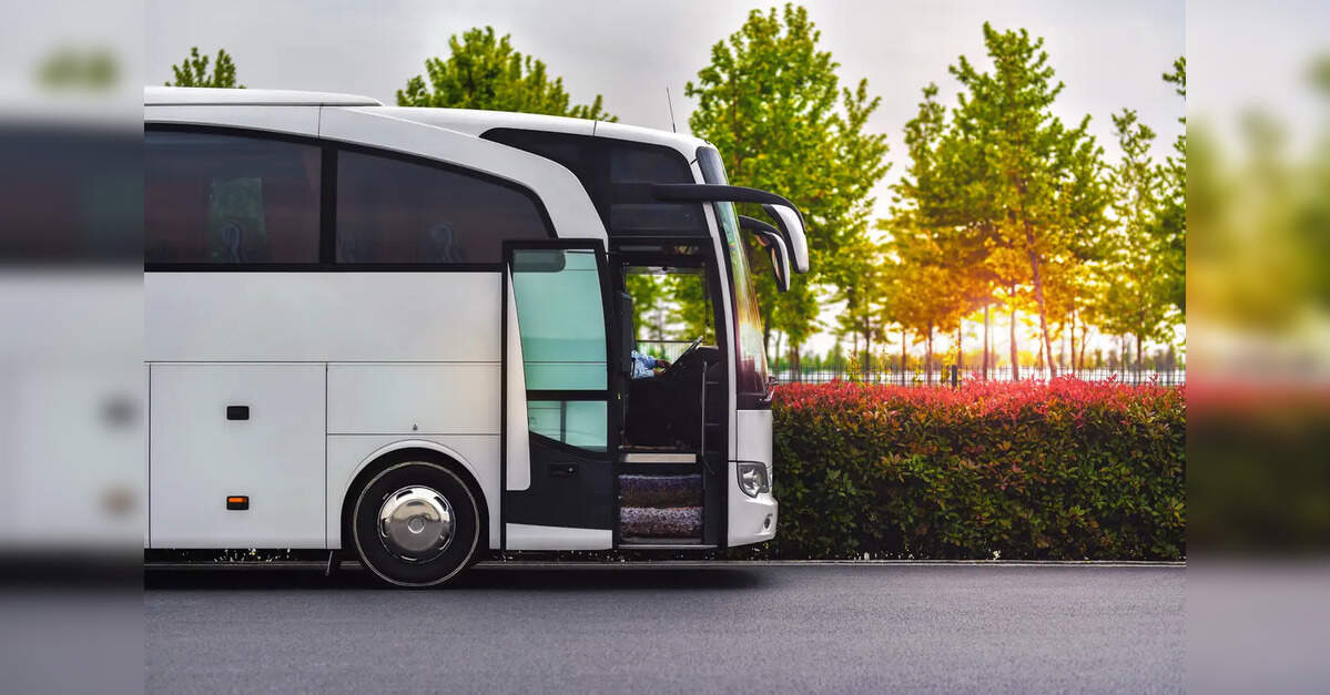 Delhi sees 116% surge in private bus traffic violations in 2026