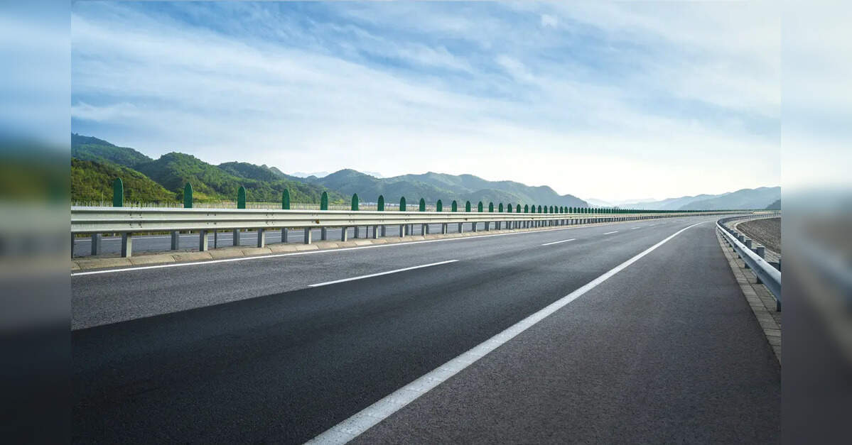 Iran war hits supply of bitumen, holds up Gurgaon-Pataudi-Rewari highway