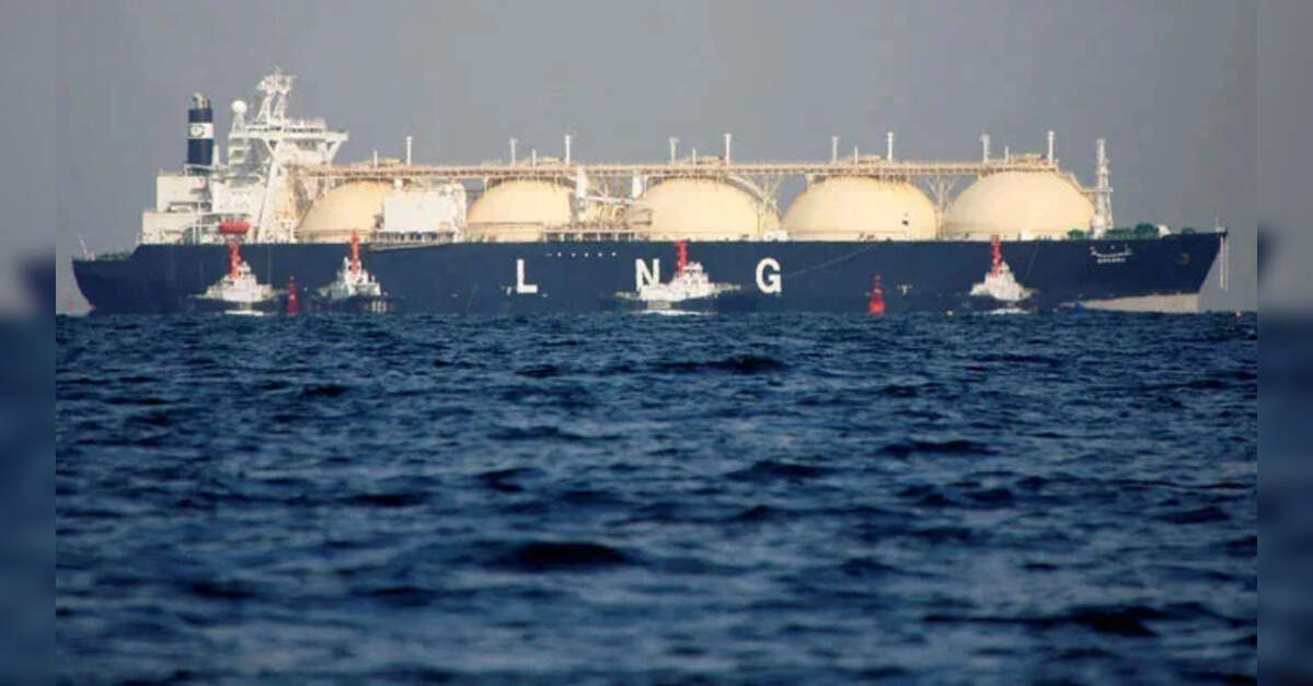 Two more India-bound LPG tankers cross Strait of Hormuz: Report