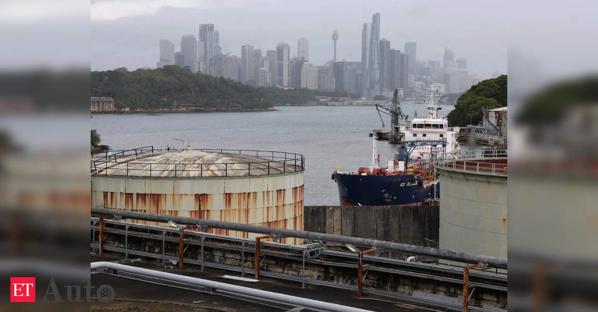 India sends 38,000 MT petroleum to Sri Lanka amid global energy crisis