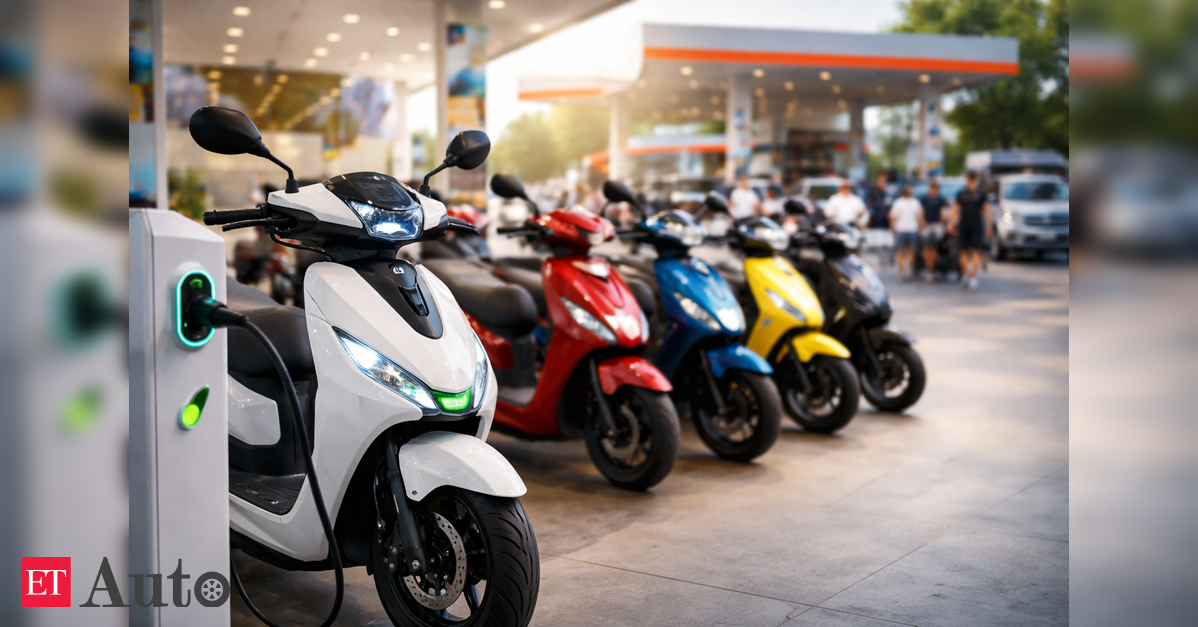 Electric 2W sales jump nearly 36% in March on fuel shortage fears ...