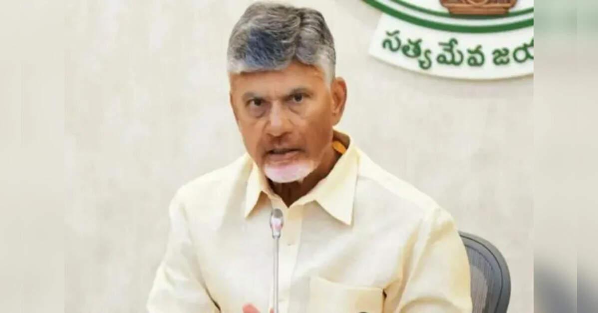 CM Naidu reviews health initiatives, announces monthly outreach under ‘Swarna Andhra’ programme