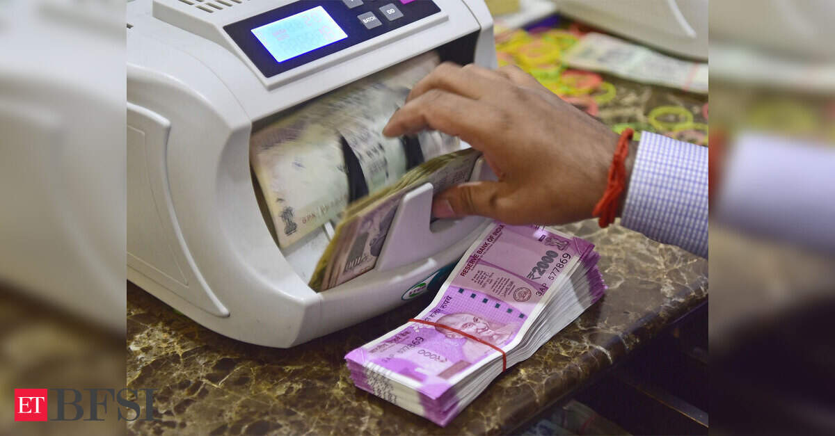 Bank CD ratio hits record high of 83% as credit growth outpaces deposits