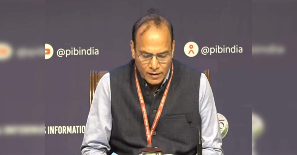 All Indian seafarers safe in West Asia, Ports running smoothly: Shipping Ministry