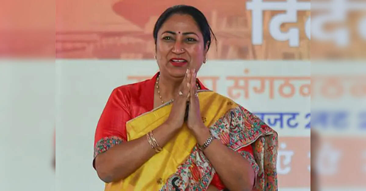 Delhi CM reviews MCD works, pushes sanitation, waste reforms