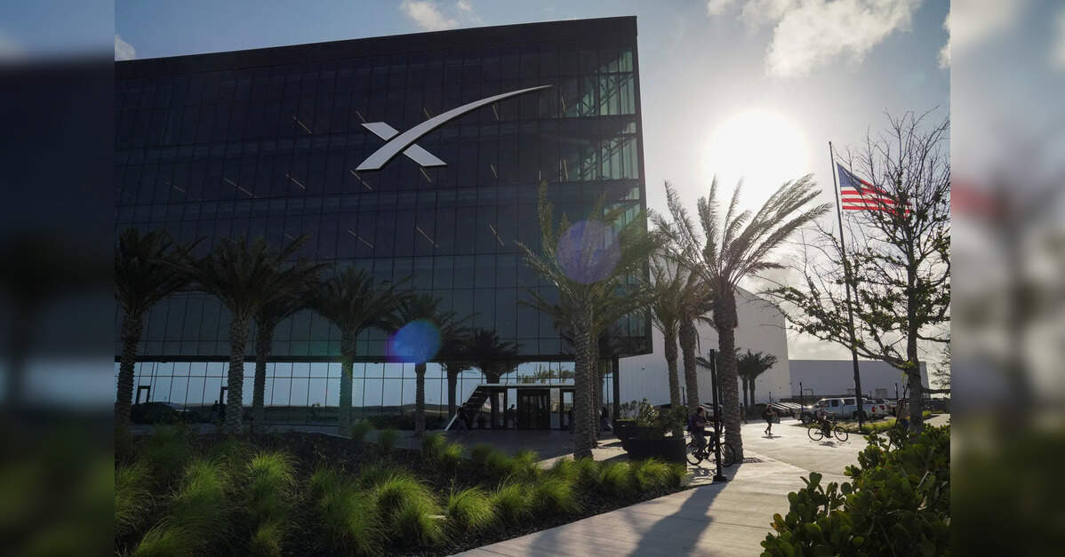 SpaceX begins installing equipment at Texas chip facility, eyes year-end production