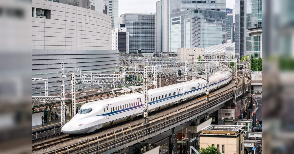 Japan to raise rail pass fares for foreign tourists from October 2026